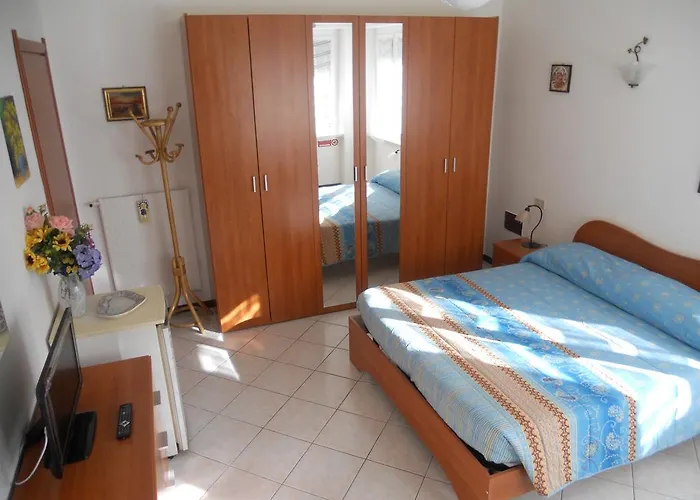 Sweet Oda ve Kahvaltı 3*