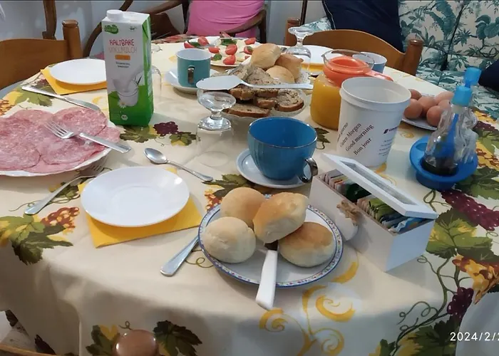 Oda ve Kahvaltı Sweet Diano Marina